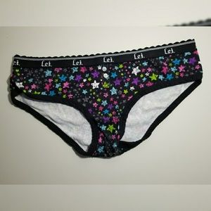L.E.I. Cotton Panty.  Sz. L